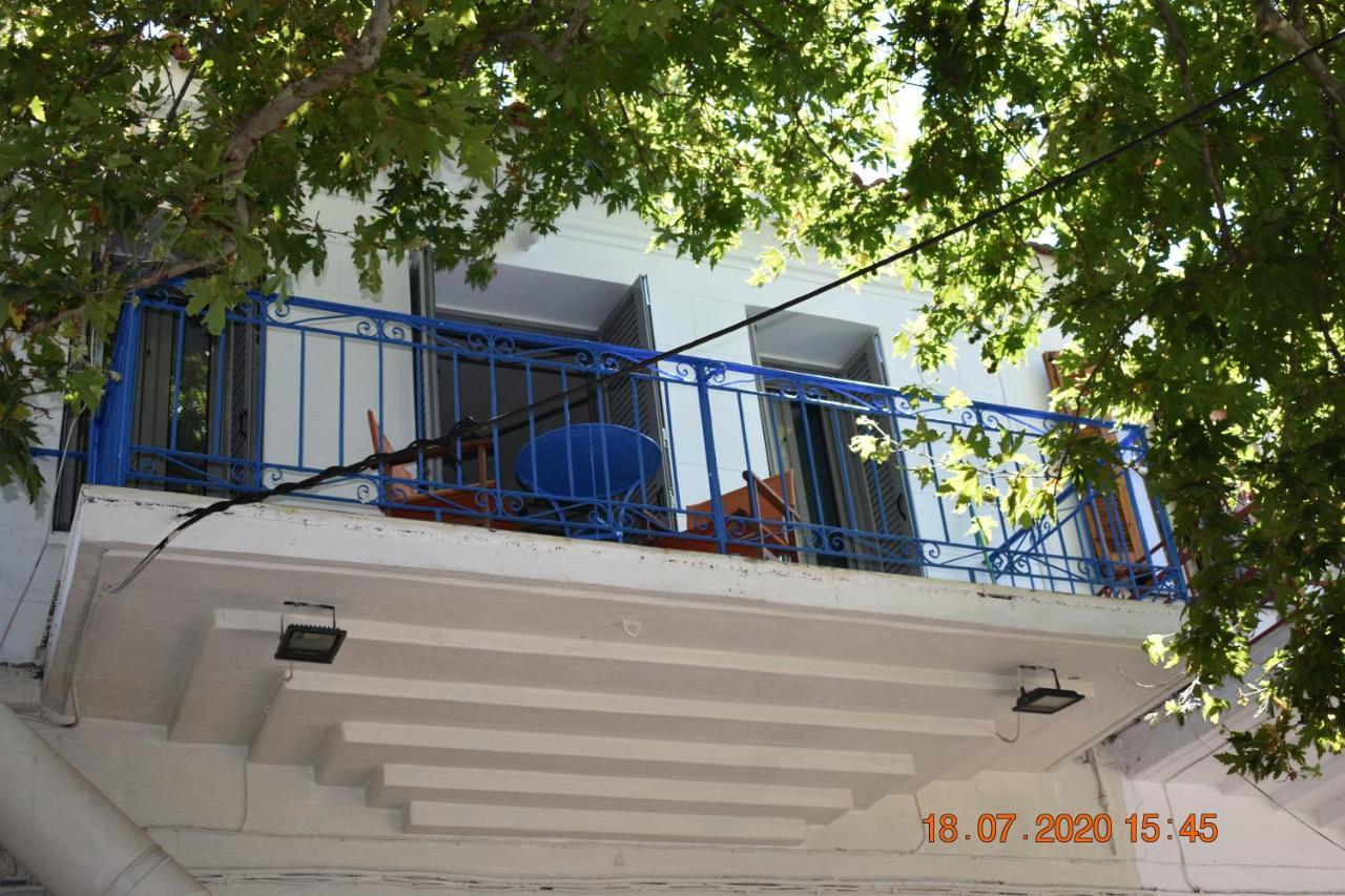 The Central House! Raches  Bagian luar foto